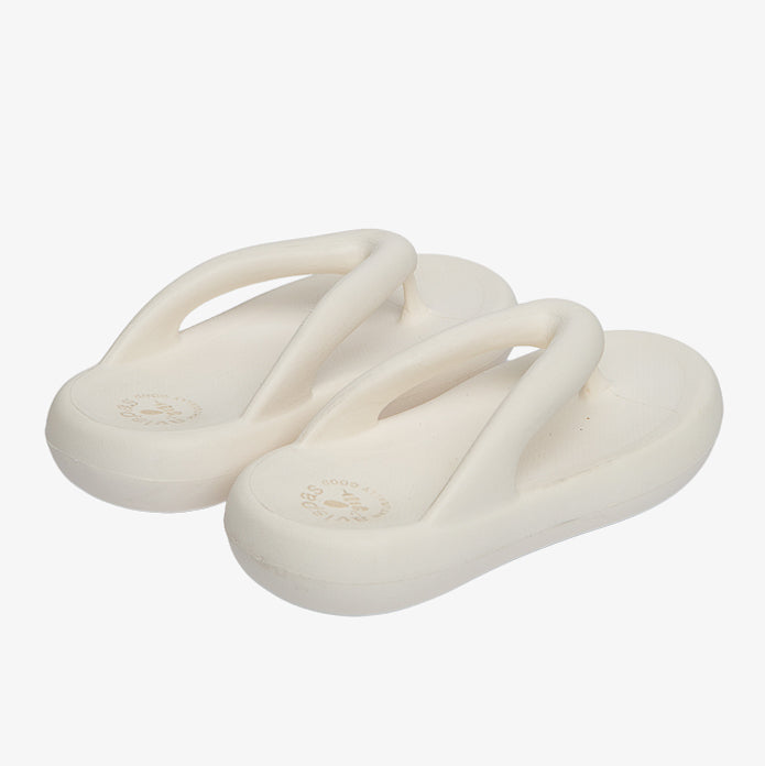 Roxe White Sandal
